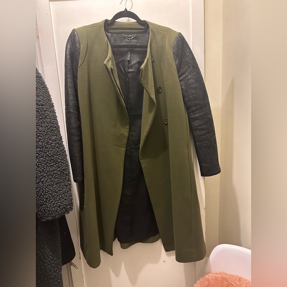 BCBG MAXAZRIA online green coat with black sleeves